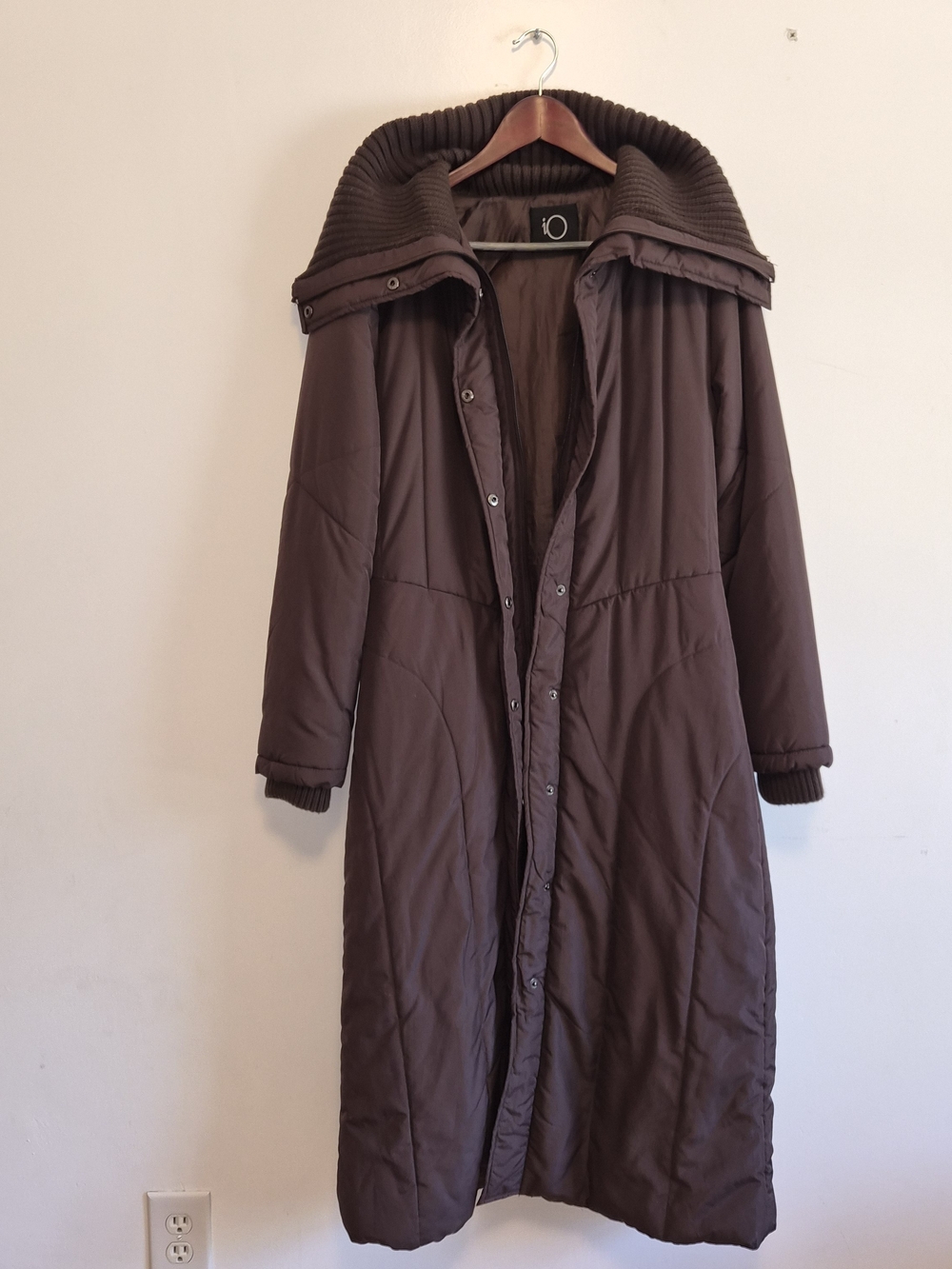 Long Quilted Brown Women's Coat with Ribbed Collar